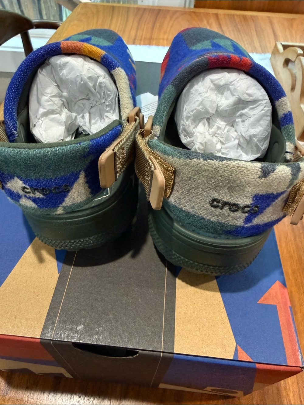 Pendleton x crocs - Picture 3 of 5